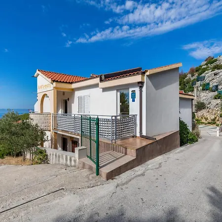 With Parking Space - 24464 Apartamento Makarska