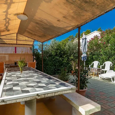 Apartman With Parking Space - 24464 *