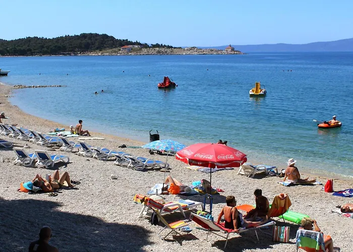 Apartman With Parking Space - 24464 Makarska