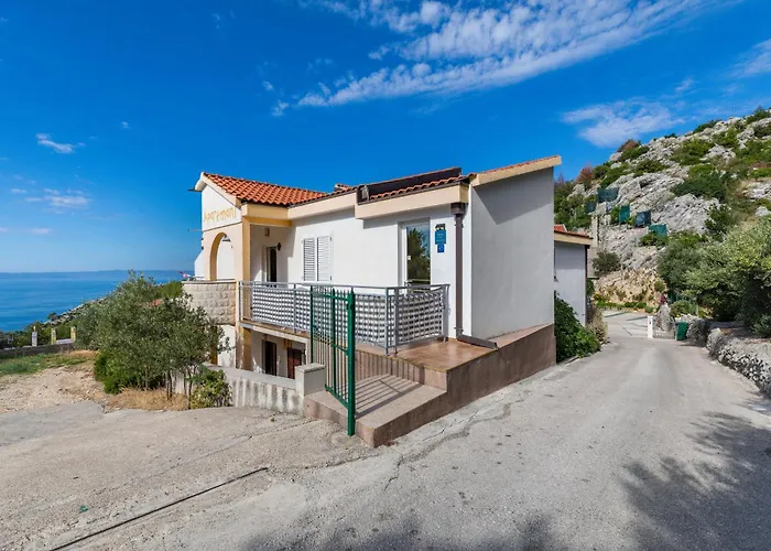 With Parking Space - 24464 Apartman Makarska