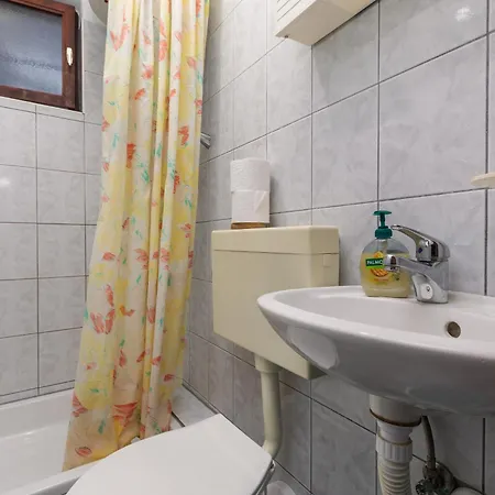 Appartement With Parking Space - 24464 Makarska