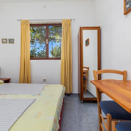 With Parking Space - 24464 Apartman *